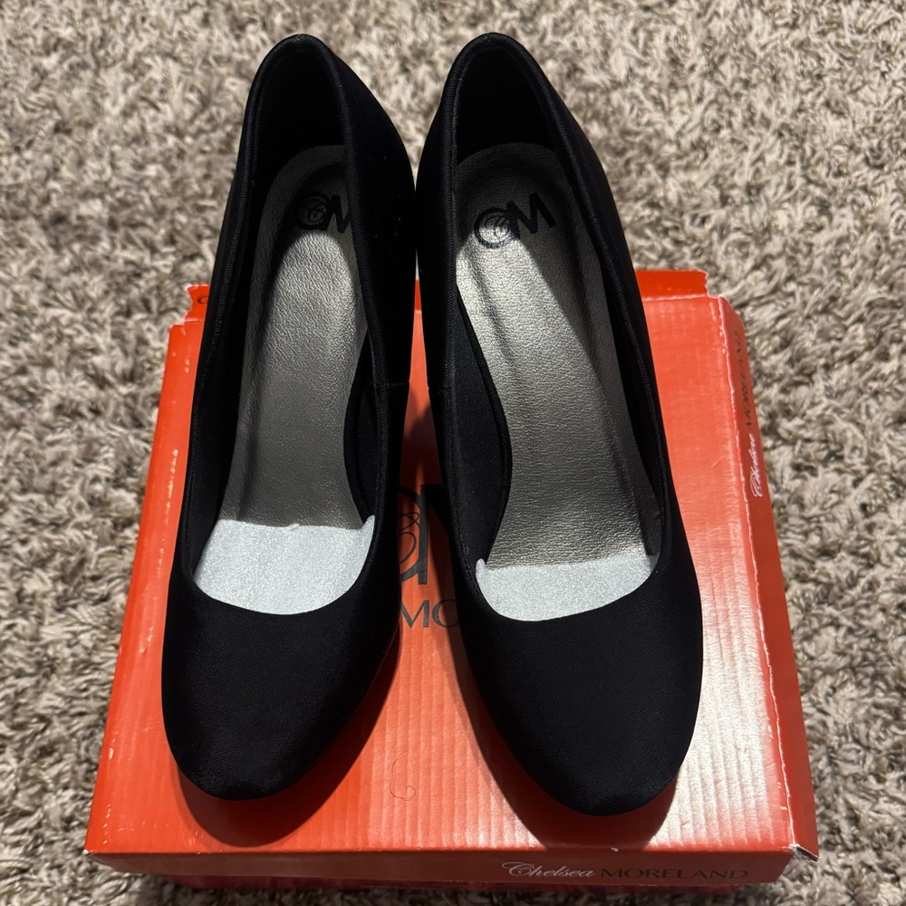 Black Heels! Perfect for date night!